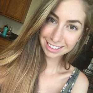 Meet your Posher, Brooke